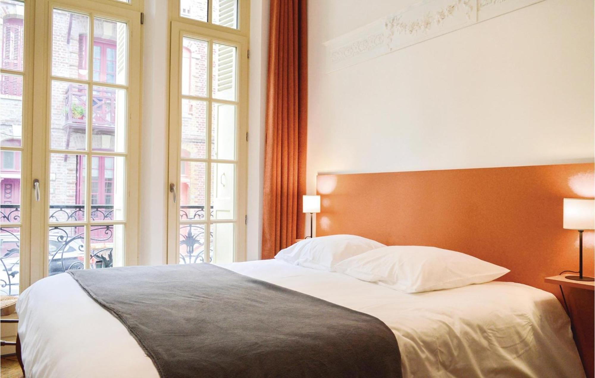 2 Bedroom Awesome Apartment In Mers-Les-Bains Exterior photo